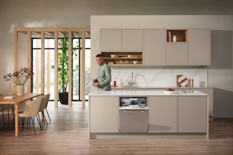 Miele G 7186 SCVi AutoDos Stainless Steel, model G 7186 SCVi AutoDos — dishwashers specified and installed by iKitchen Cabinetry, view 4