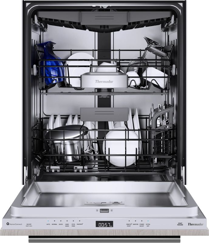 Thermador DWHD640EPR, model DWHD640EPR — dishwashers specified and installed by iKitchen Cabinetry, view 3