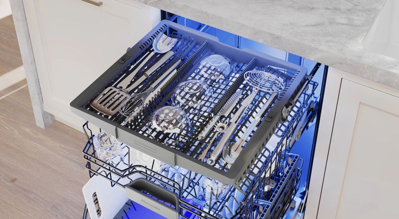 Thermador DWHD660EFM, model DWHD660EFM — dishwashers specified and installed by iKitchen Cabinetry, view 6