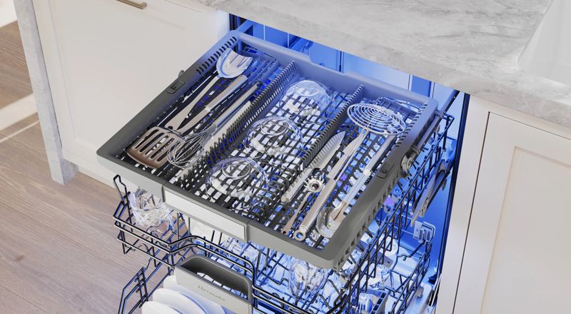 Thermador DWHD661EFP, model DWHD661EFP — dishwashers specified and installed by iKitchen Cabinetry, view 5