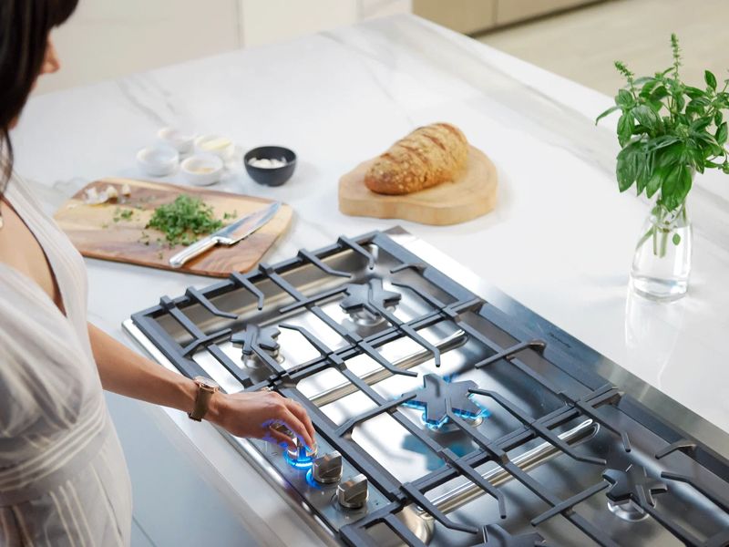 Thermador SGSXP365TS, model SGSXP365TS — cooktops & rangetops specified and installed by iKitchen Cabinetry, view 5