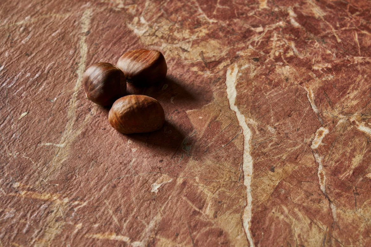 Red ALVIC Sierra 01 marble-effect fronts with bright pale veining
