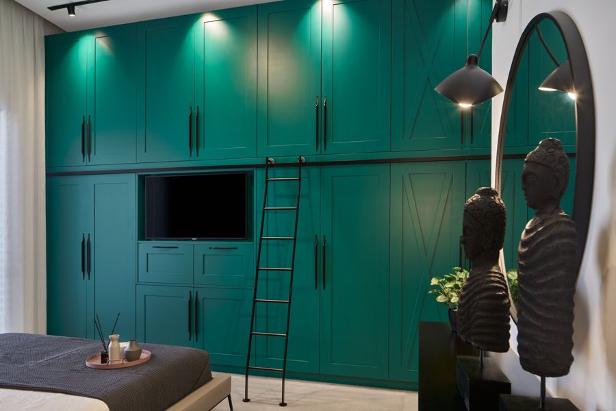 Ink & Emerald Residence — custom kitchens, walk-in closets, built-ins & wall units, bathroom vanities by iKitchen Cabinetry, view 5